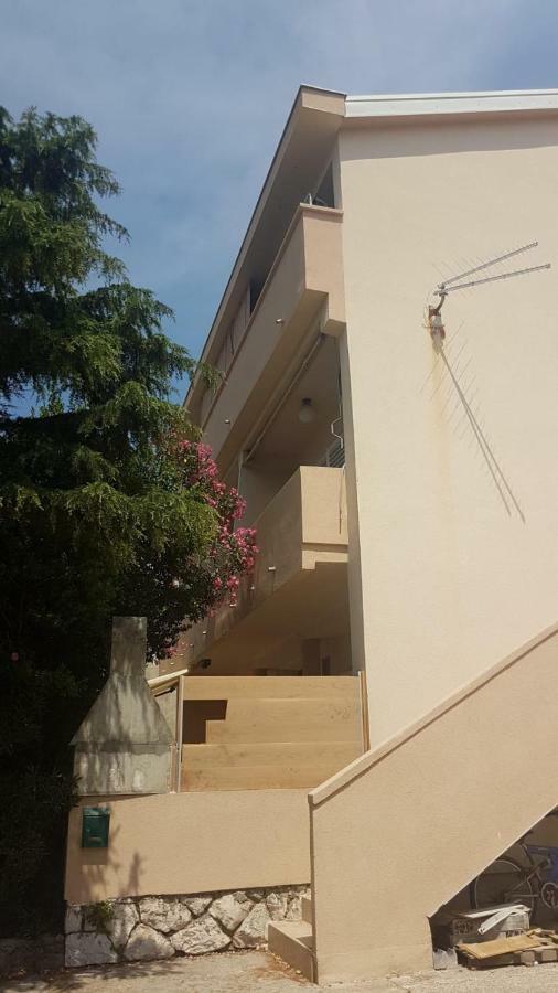 Levant, Cosy And Modern Apartment In Novalja Center Exterior foto